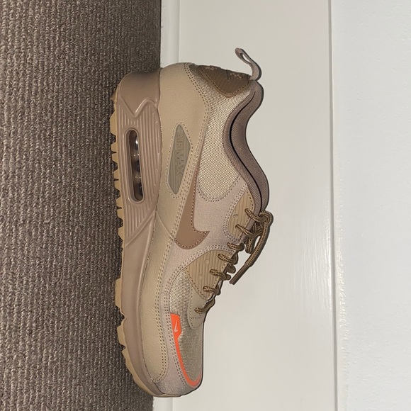 Size 10, men´s desert camo surplus nikes shoes.